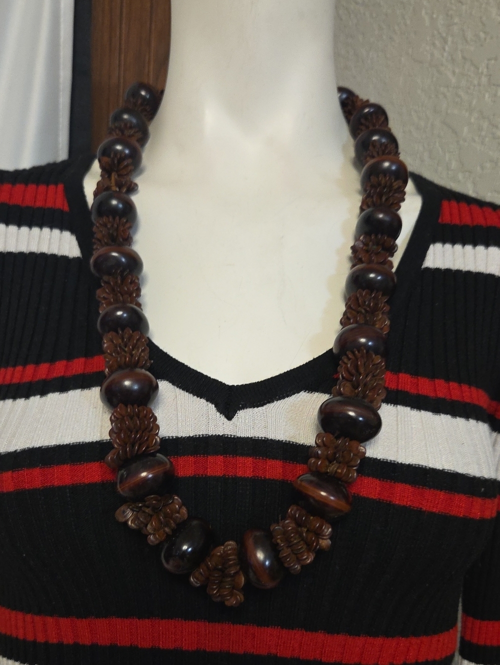 Handcrafted Brown Wood Bead Necklace - Natural Style 32 In